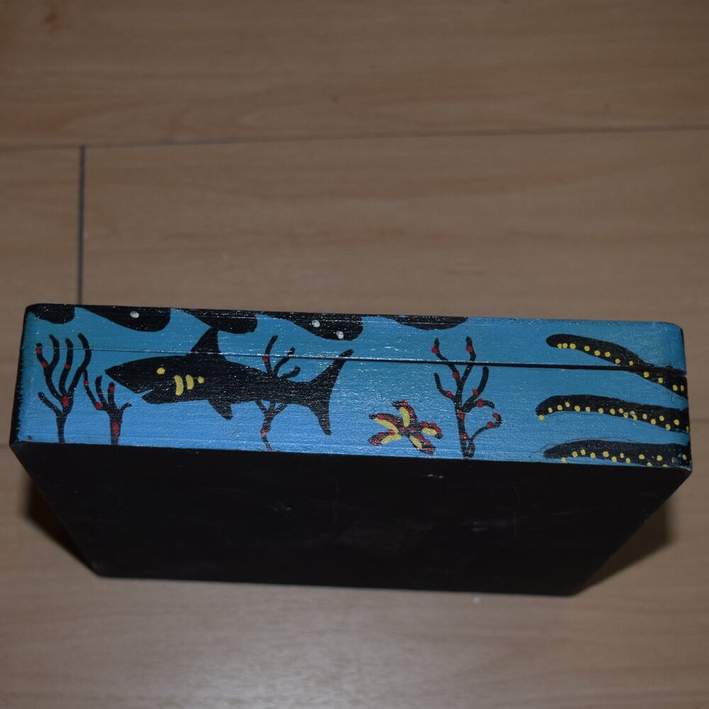 Box for stuff - Picture 3 of 5